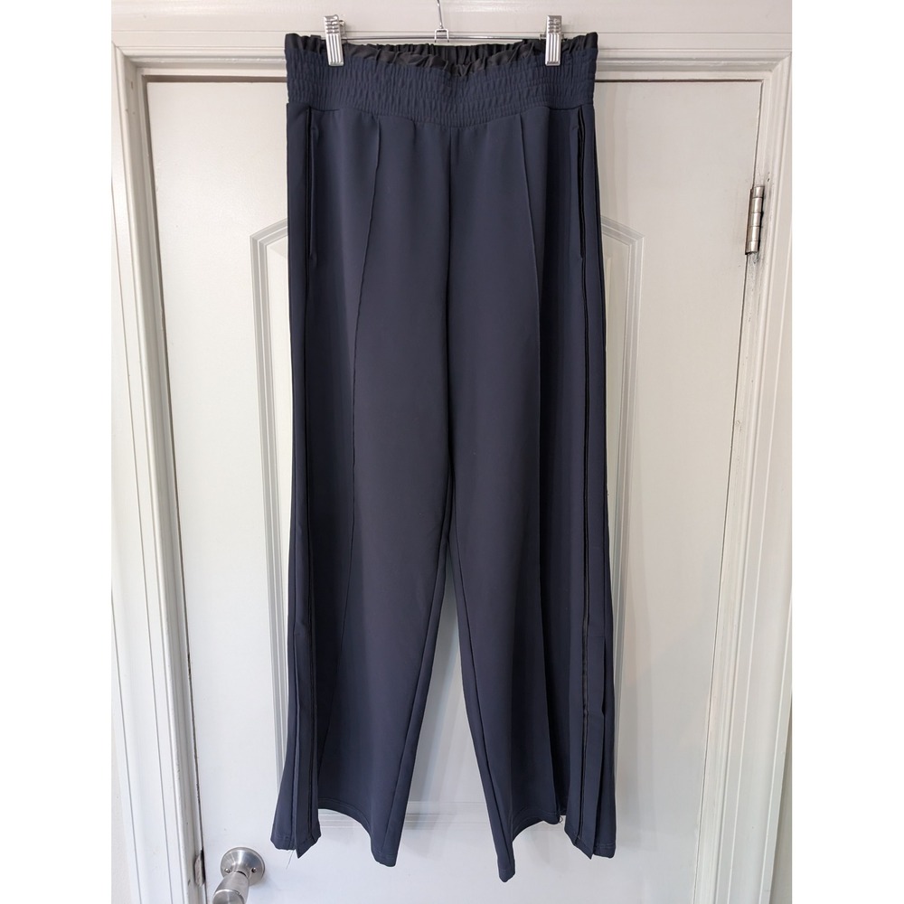 Athleta Metropolis Wide Leg Pant Navy Blue Zipper Hem size 6 athleisure travel